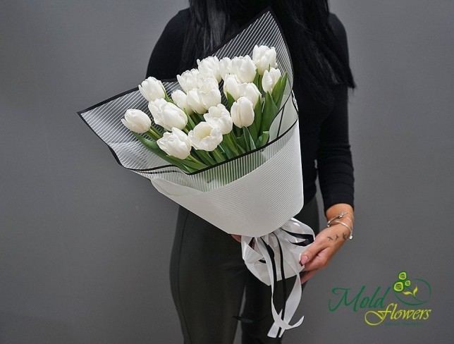 Букет из белых тюльпанов "Радость встречи" Фото